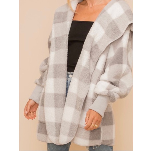 Cozy Blanket Cardigan - Picture 4 of 4